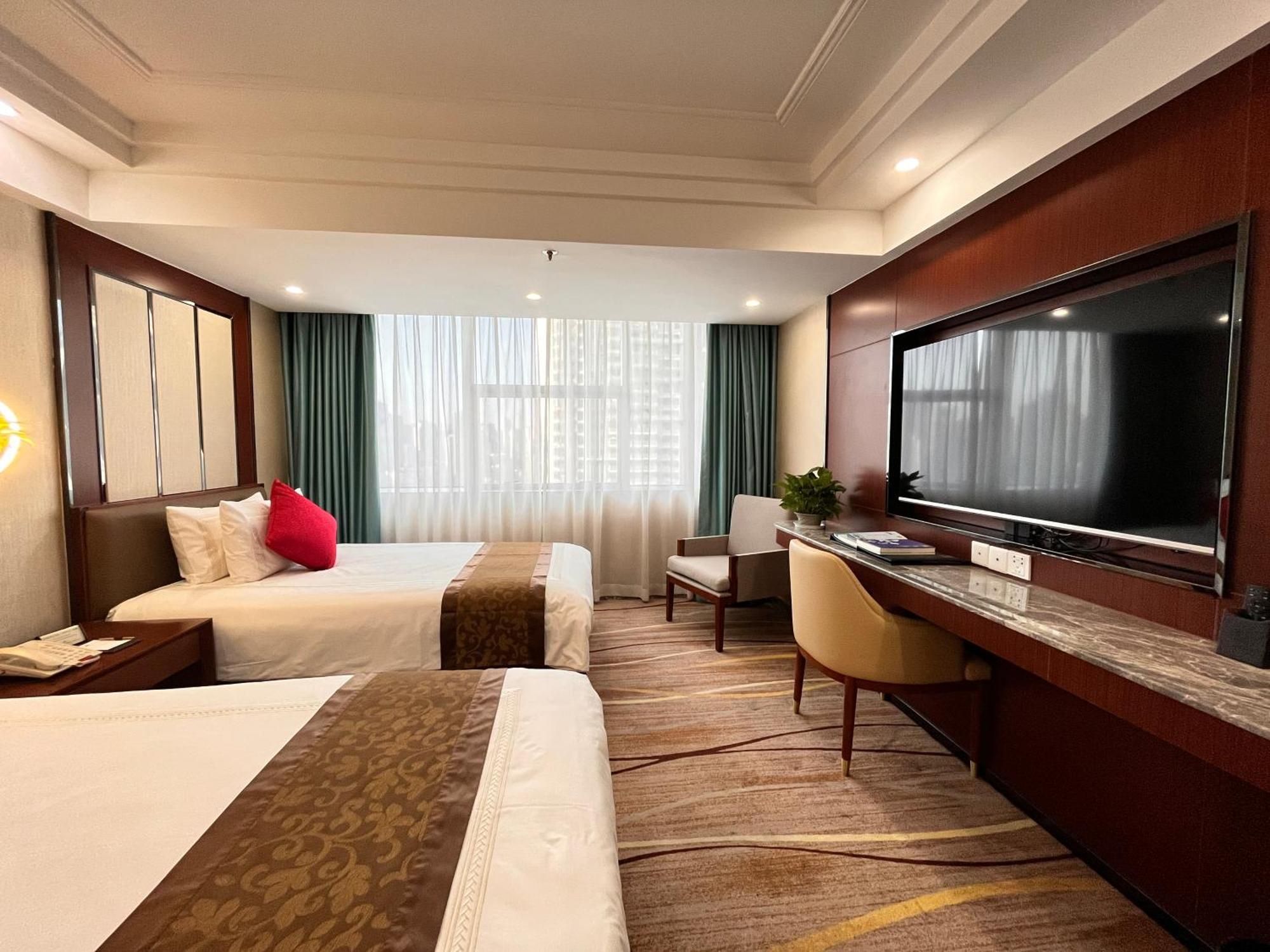 Skyline Plaza Hotel Guangzhou Dış mekan fotoğraf
